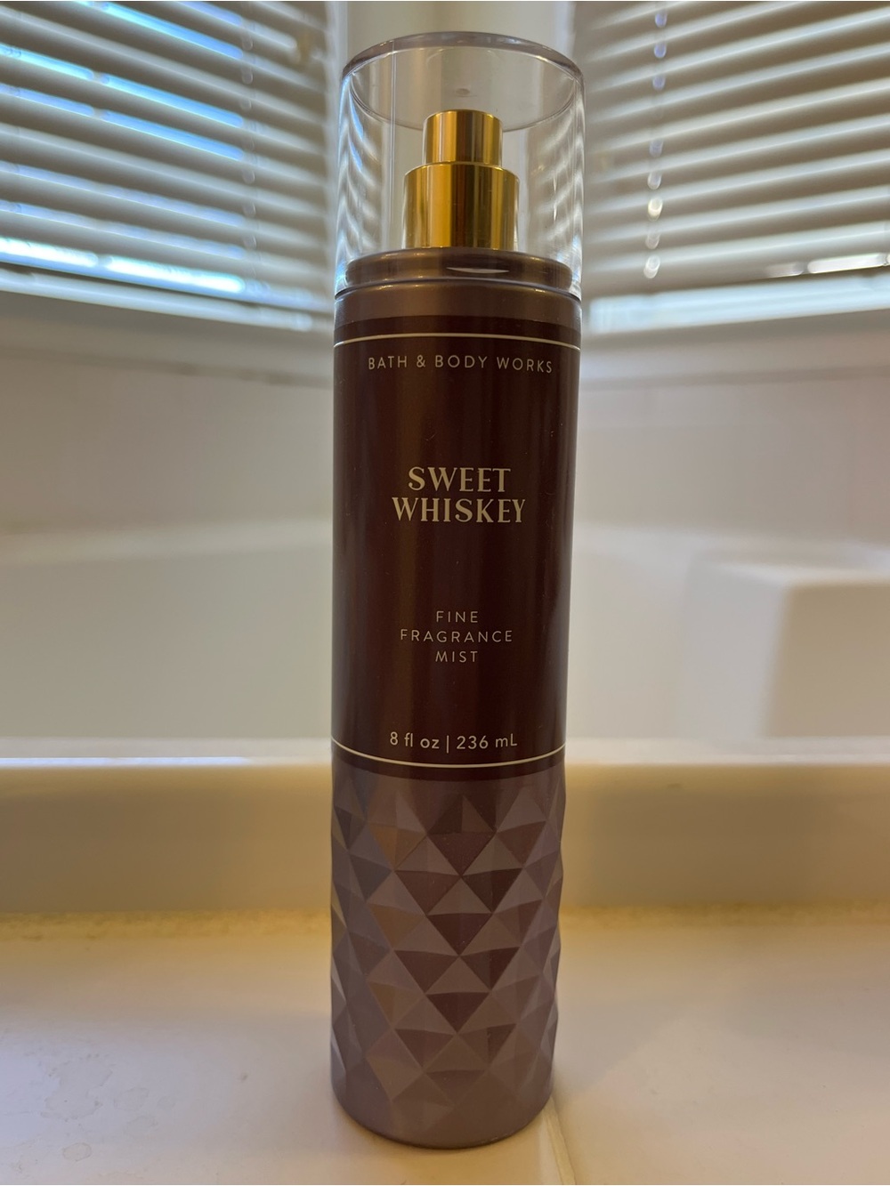🆕 Sweet whiskey body spray bath and body works
